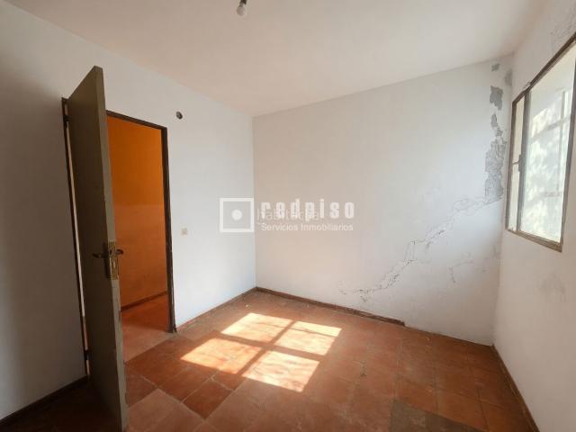 Piso en venta en Alcorcón, Casco Antiguo. Tu inversión más segura empieza aquí. Pisos.