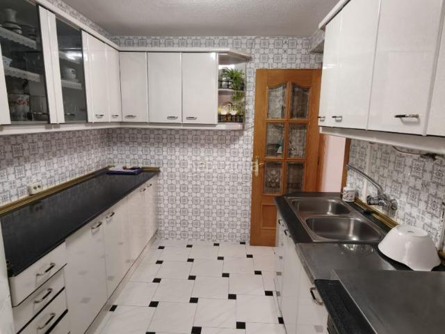 Piso en venta en Alcorcón, Casco Antiguo. Zona Parque Mayor. Pisos.
