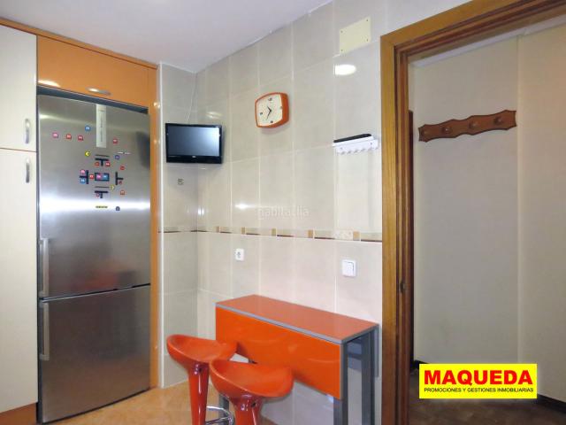 Piso en venta en Alcorcón, Parque Mayor. Piso amplio y luminoso en Avenida del Oeste, junto a calle Los Cantos. Pisos.