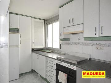 Piso en venta en Alcorcón, Zona Centro Joven. Piso en venta en el centro de Alcorcón con terraza y 3 dormitorios. Pisos.
