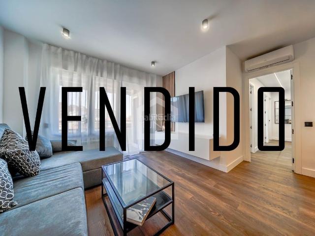 Piso en venta en Alcorcón, Zona Centro Joven. Vivienda REFORMADA de cuatro dormitorios y un baño en Alcorcón, Madrid. Pisos.