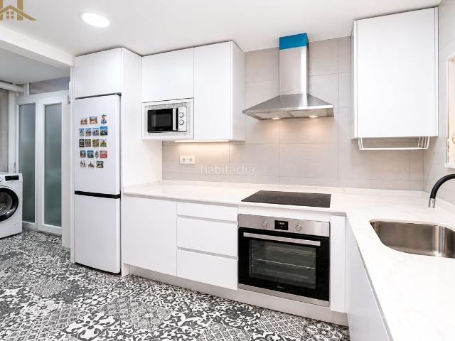 Piso en venta en Alcorcón, Zona Renfe. Piso en venta en Calle Infantas. Pisos.