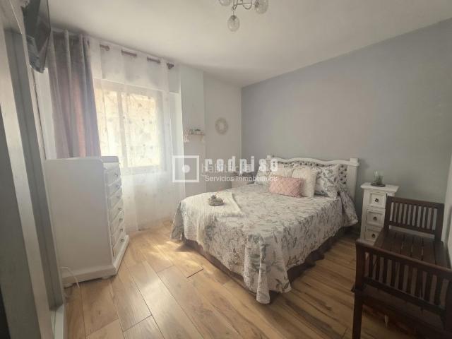 Piso en venta en Alcorcón, Zona Renfe. Tu lugar. Tu vida. Tu hogar. Pisos.
