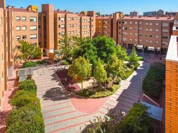Piso en venta en Avenida de Villaviciosa