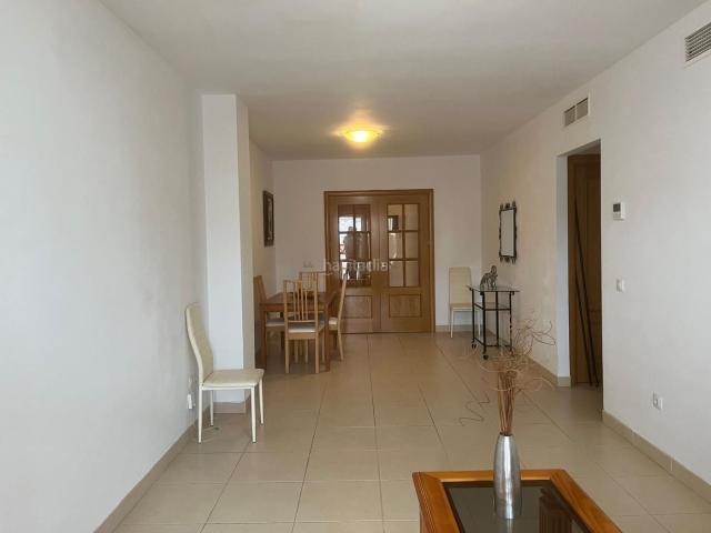 Piso en venta en Alcaucín. Piso en Residencial Privado. Pisos.