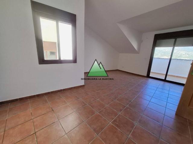 Piso en Venta en Alcaucín