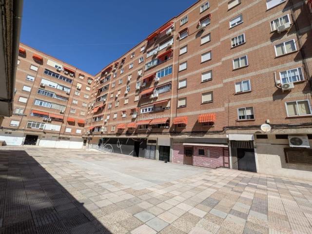 Piso en venta en Alcalá de Henares, Caballería Española. VENTA PISO CENTRO ALCALÁ DE HENARES. Pisos Alcalá de.