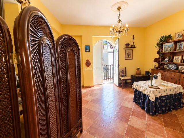 Piso en venta en Alcalá de los Gazules. Dúplex con azotea, chimenea y mucho encanto. Pisos Alcalá de los.