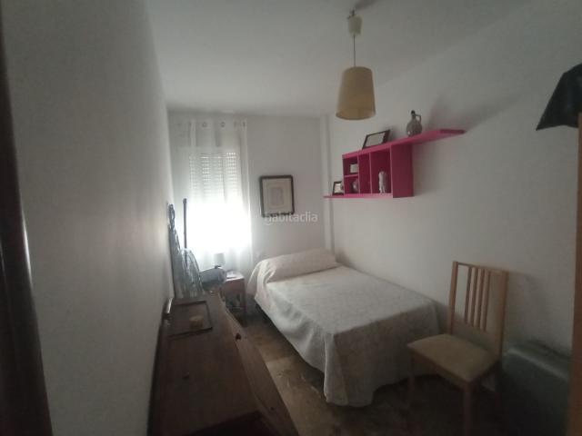 Piso en venta en Alcalá del Río. Se pone a la venta un piso amplio y muy funcional. Pisos Alcalá del.