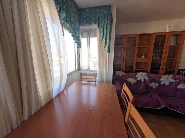 Piso en venta en Alcanar Costa Dorada. Amplio piso en Ronda del Remei. Pisos.