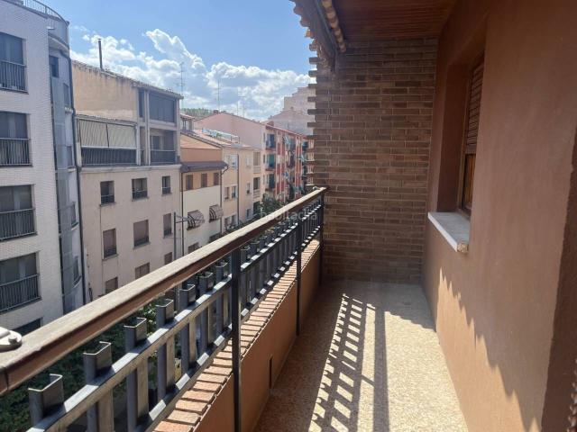 Piso en venta en Alcañiz. Se vende piso en Avenida de Aragón de Alcañiz. Pisos.
