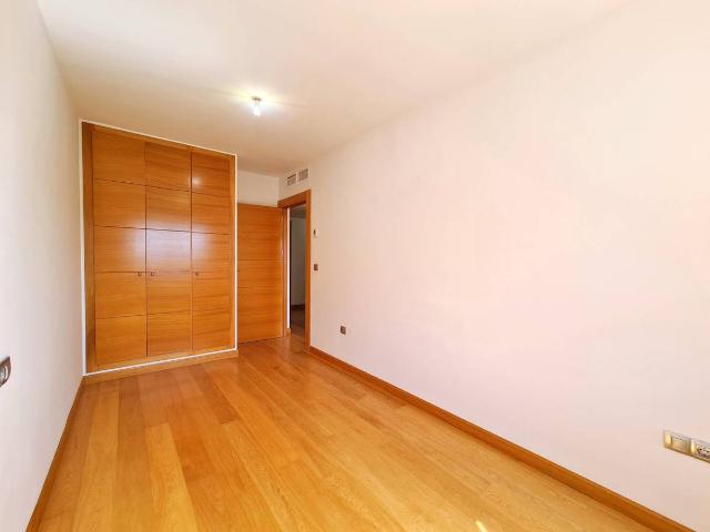 Piso en Venta en Alameda