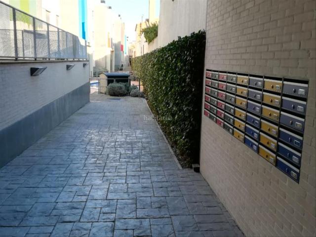 Piso en venta en Alagón. Piso amplio con garaje y trastero. Pisos.