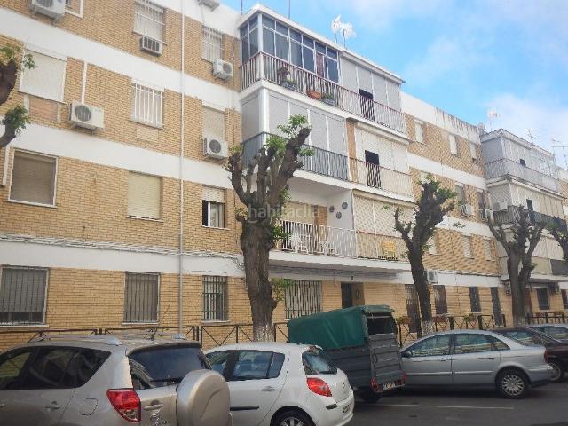 Piso en venta en Algaba La. Subasta de vivienda en Calle San Cristóbal La Algaba Sevilla. Pisos Algaba.