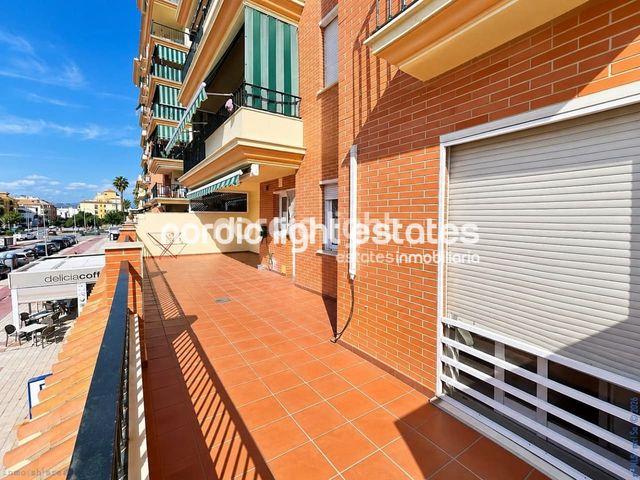 Piso en venta en Algarrobo Costa, Málaga Costa del Sol