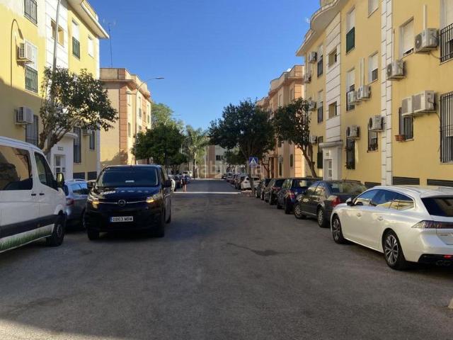 Piso en venta en Algeciras, Bajadilla Fuente Nueva. Piso en venta en Bajadilla, 3 dormitorios. Pisos.