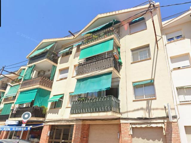 Piso en venta en Alella. PIS LLOGAT ALELLA. Pisos.