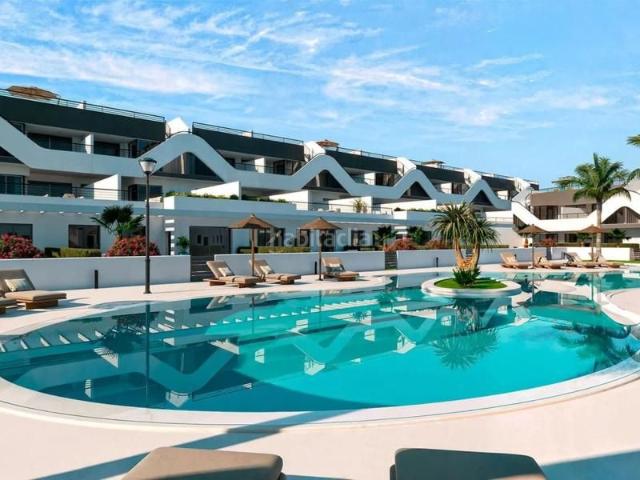 Piso en venta en Alfàs del Pi l´, Escandinavia Cautivador. Apartamento de 2 dormitorios y 2 baños con piscina y jardín en Alfaz del Pi. Pisos Alfàs del Pi.