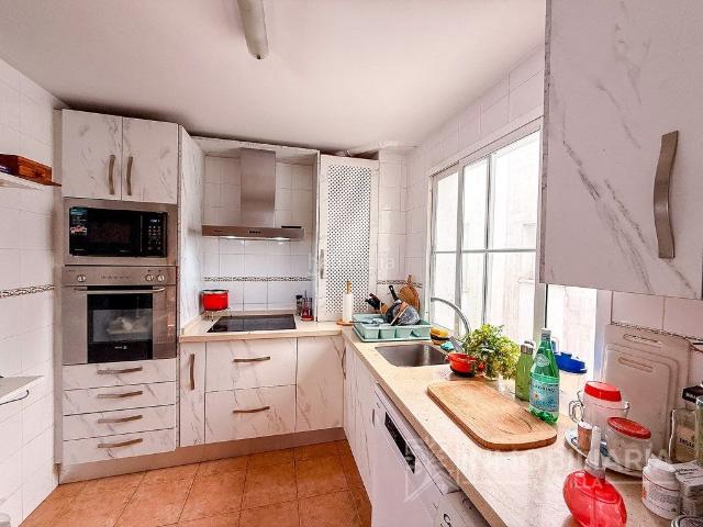 Piso en venta en Alhaurín el Grande, Centro. Luminoso piso con terraza, garaje y trastero en Alhaurín el Grande. Pisos Alhaurín el.