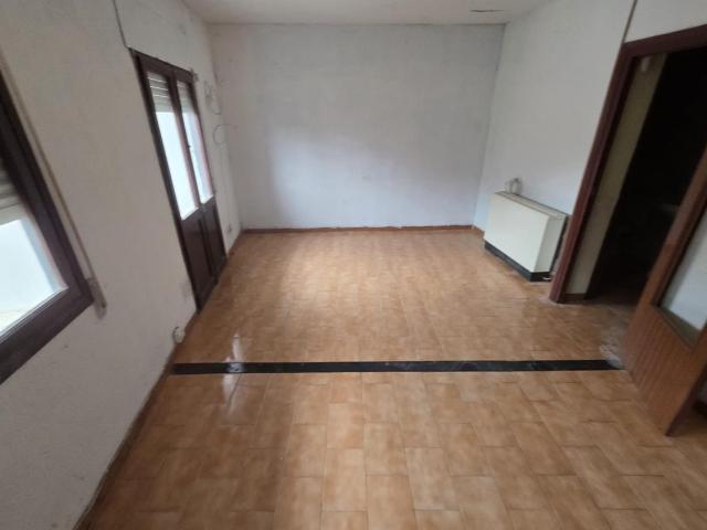 Piso en venta en Alhama de Aragón, Zaragoza en Calle Tello