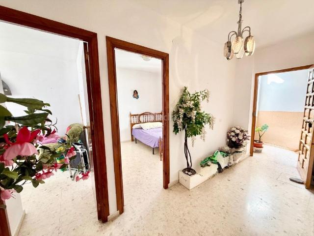 Piso en venta en Alhama de Granada. Piso amplio y céntrico en Alhama de Granada. Pisos Alhama de.