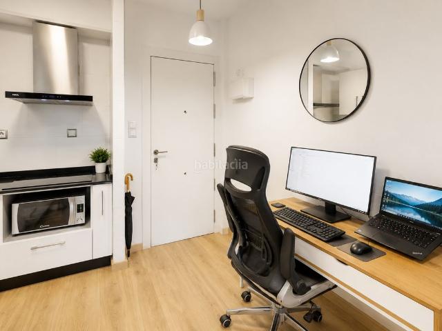 Piso en venta en Alicante, Cabo de las Huertas. PISO EN VENTA EN CALLE DE LA NASA. Pisos.