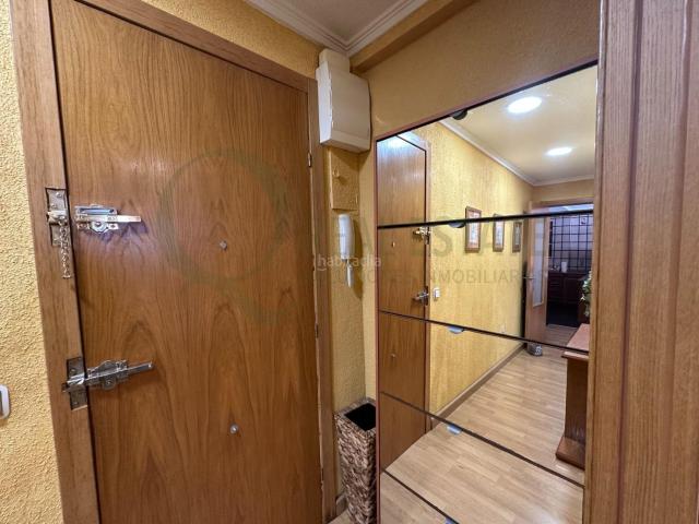 Piso en venta en Alicante, Playa de San Juan. Piso en Playa de San Juan con terraza, garaje y excelente ubicación. Pisos.