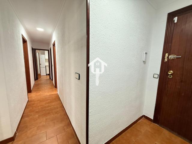 PISO EN VENTA EN ALICANTE, 80m, 3 HABITACIONES, 1 BAÑO, QUINTA PLANTA CON ASCENSOR, ZONA DE VIRGEN DEL REMEDIO