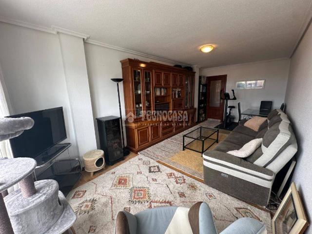 Piso en Venta en Alisal San Román
