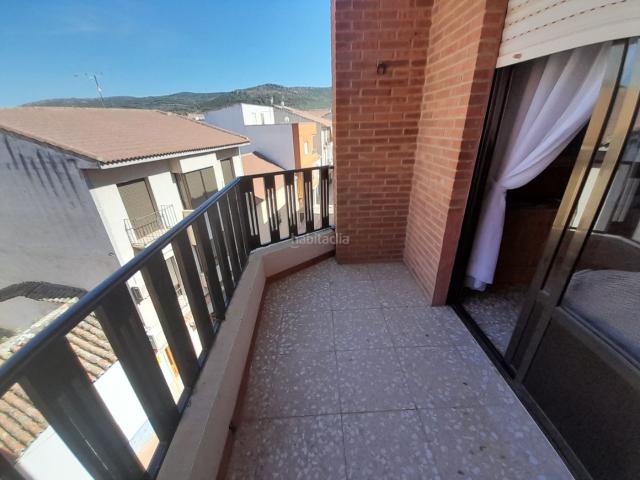 Piso en venta en Almodóvar del Campo. Piso en venta 4 dormitorios calle Darro. Pisos Almodóvar del.