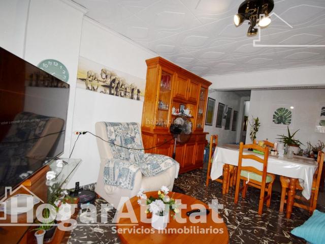Piso en venta en Almoines. OPORTUNIDAD DE INVERSIÓN! EXTERIORY MUY LUMINOSO. Pisos.