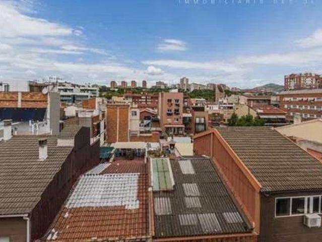 Piso en Venta en Almeda El Corte Inglés