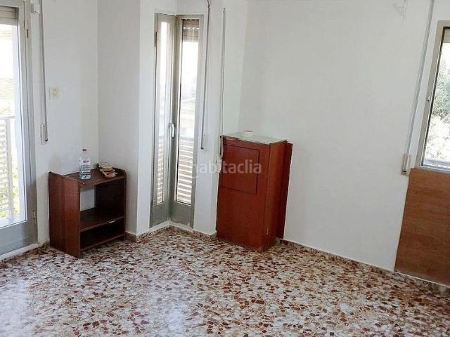 Piso en venta en Almenara. PLAZA DE MERCADO! AMPLIO, LUMINOSO Y EXTERIOR CON TRES BALCONES. Pisos.