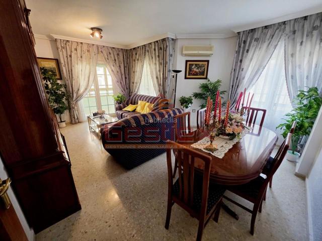 Piso en venta en Almendralejo. AMPLIO PISO EN VENTA EN ZONA CARRETERA DE SANTA MARTA!. Pisos.