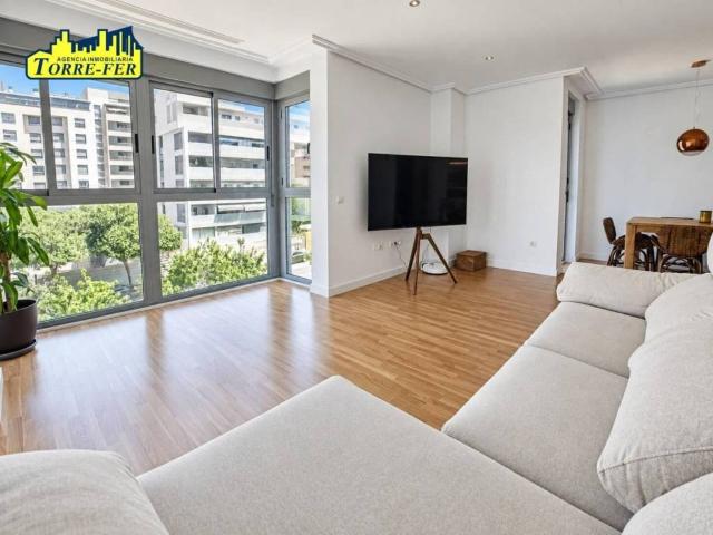 Piso en Venta en Almería