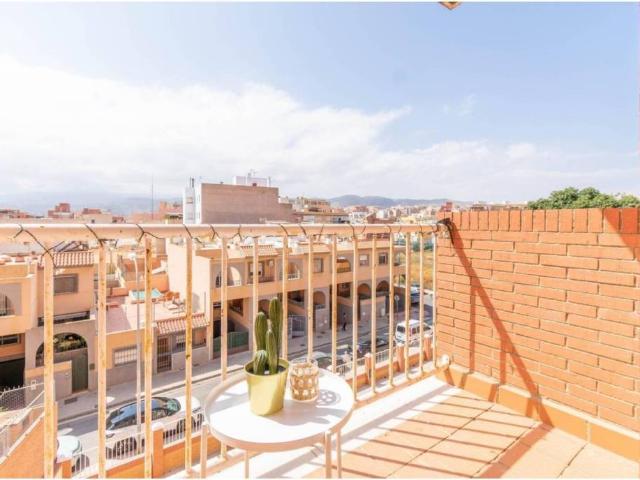 Piso en Venta en Almería