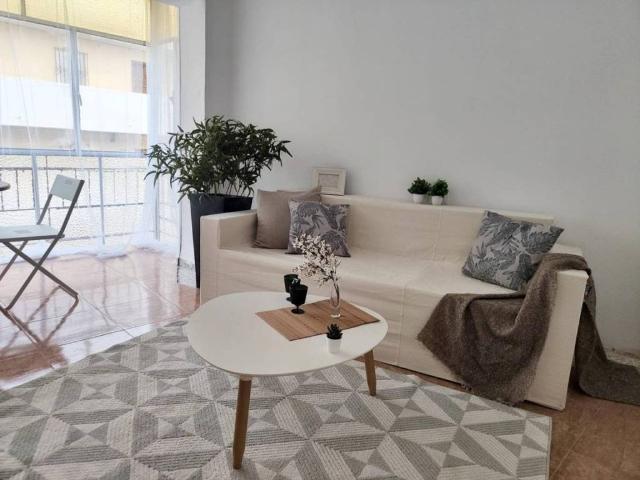Piso en Venta en Almería