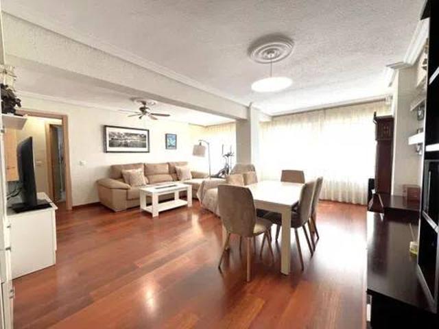 Piso en Venta en Almería