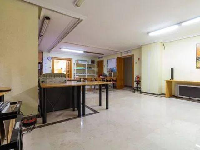 Piso en Venta en Almería
