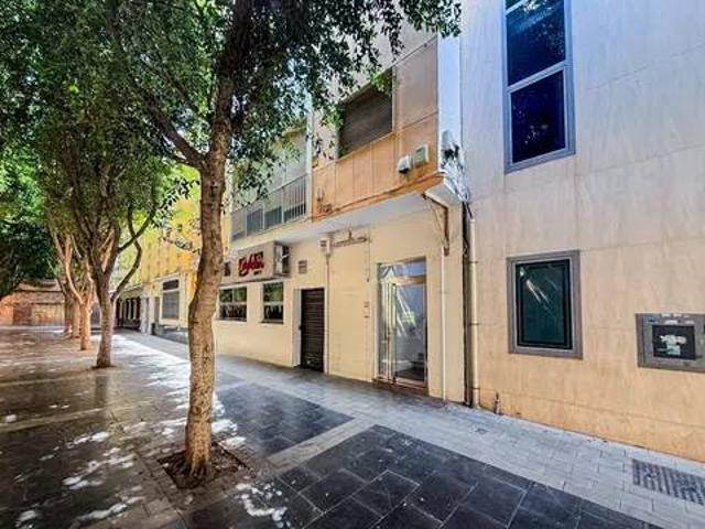 Piso en Venta en Almería