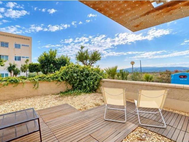Piso en Venta en Almería