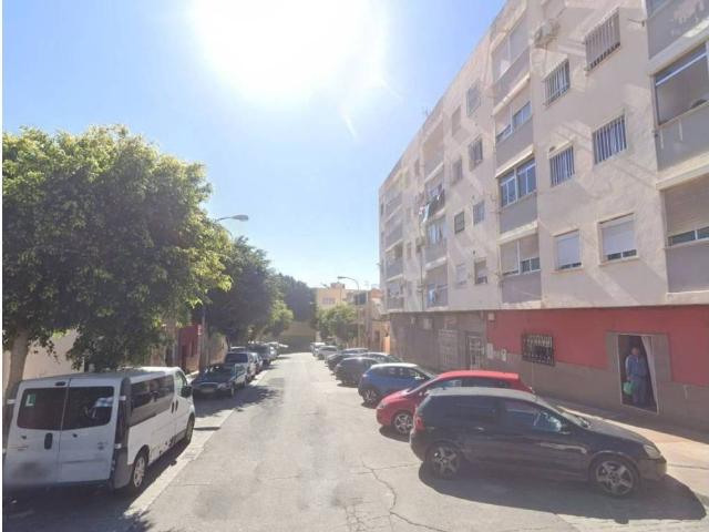 Piso en Venta en Almería