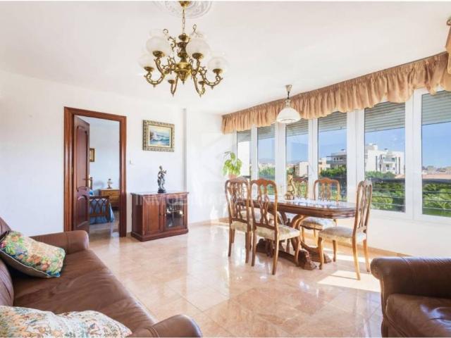 Piso en Venta en Almería