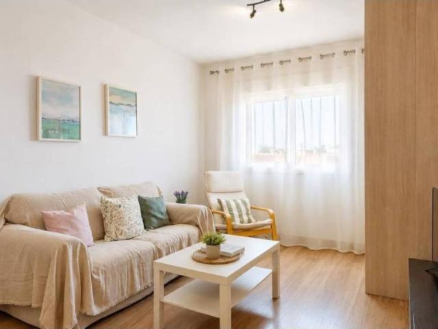 Piso en Venta en Almería