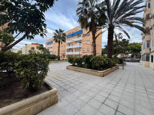 Piso en Venta en Almería