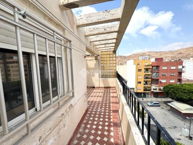 Piso en venta en Almería, Centro. Piso en venta en Almería. Pisos.