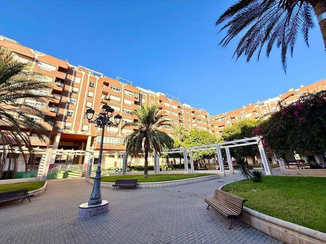 Piso en venta en Almería, Almería Costa Almería