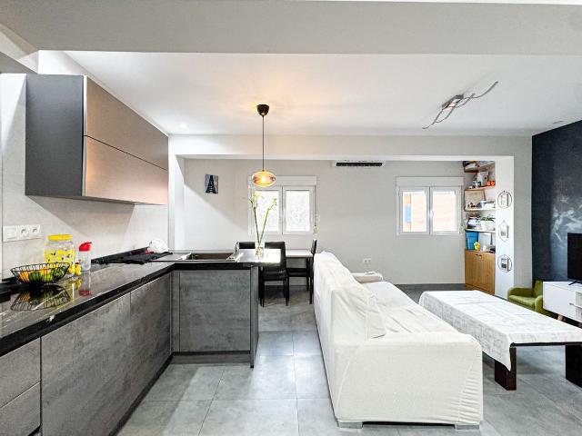Piso en venta en Almería, Barrio Alto San Félix. Piso en Almería con Garaje y Trastero. Pisos.