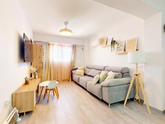 Piso en venta en Almería, Esperanza Quemadero. Precioso piso listo para entrar a vivir. Pisos.