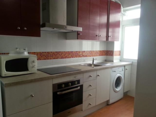 Piso en venta en Almería, Nueva Andalucía. PISO EN VENTA CON INQUILINOS. Pisos.